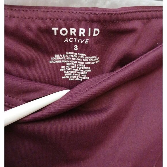 Torrid Active Size 3 / 3X Womens Leggings Burgundy Side Pockets High Waist, EUC! - Picture 2 of 8